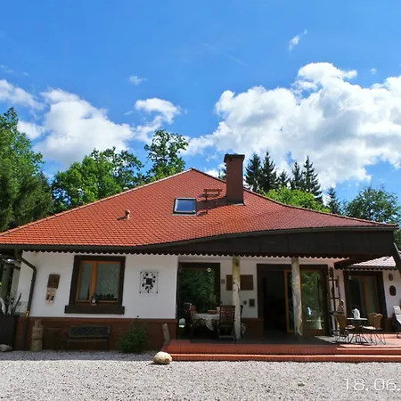 W Domu Na Lesnym Zaciszu Lägenhet
